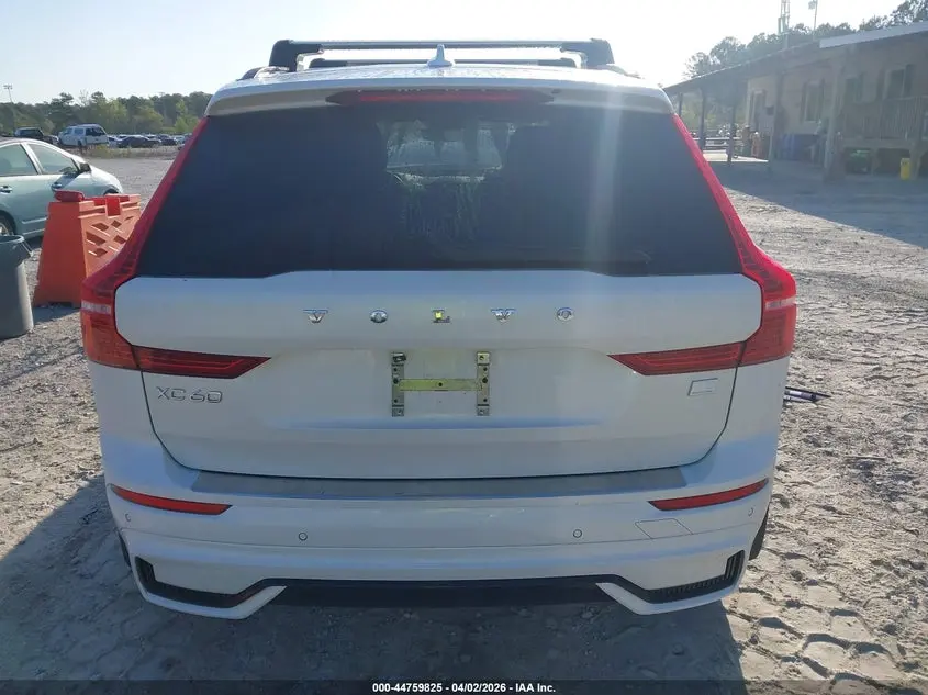 2022 VOLVO XC60 RECHARGE PLUG-IN HYBRID T8 R-DESIGN EXTENDED RANGE