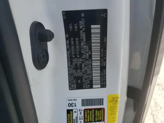 2017 TOYOTA SIENNA SE  