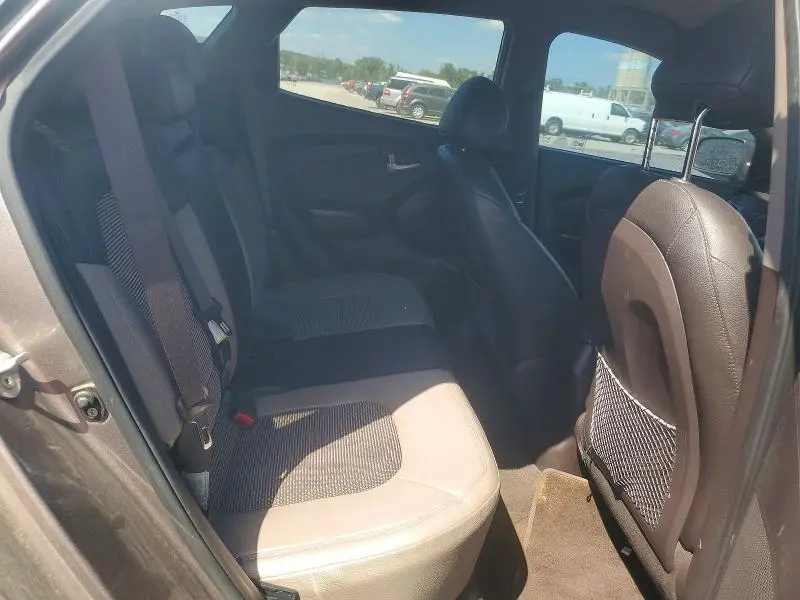 2011 HYUNDAI TUCSON GLS  
