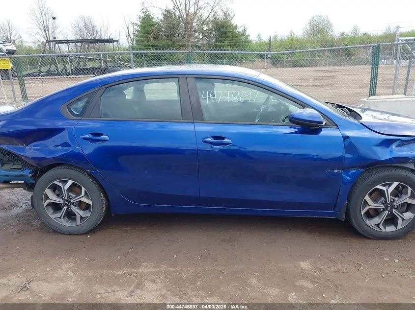 2019 KIA FORTE LXS