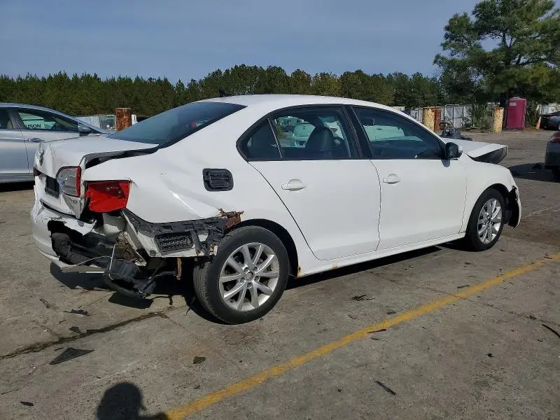 2012 VOLKSWAGEN JETTA SE  