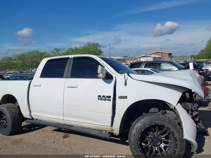 2018 RAM 1500 NIGHT  4X4 5'7 BOX