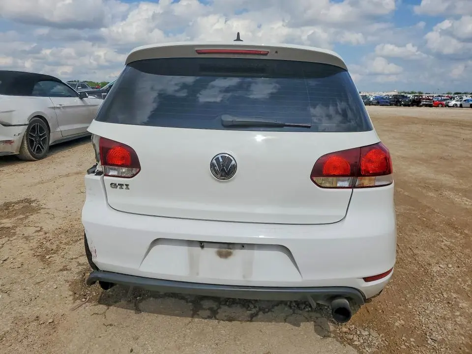 2013 VOLKSWAGEN GTI   