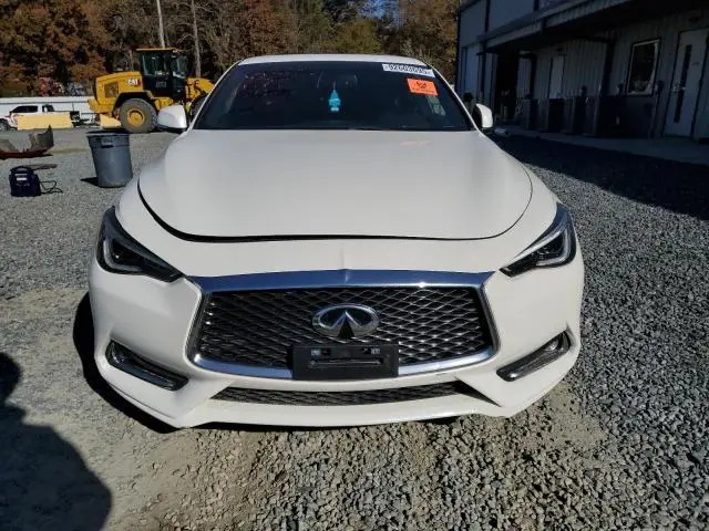 2018 INFINITI Q60 LUXE 300  