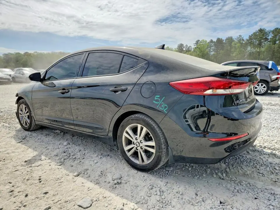 2017 HYUNDAI ELANTRA SE  