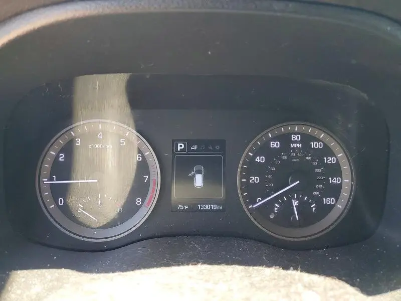2018 HYUNDAI TUCSON SE  
