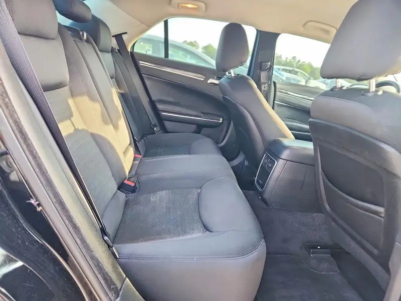 2018 CHRYSLER 300 TOURING  
