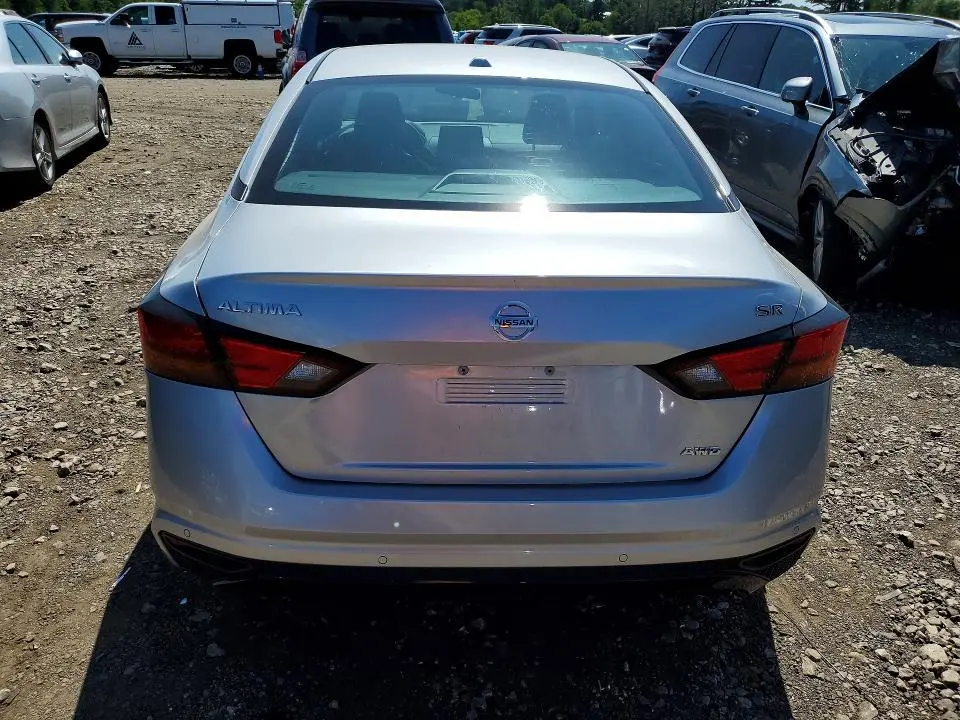 2020 NISSAN ALTIMA SR  