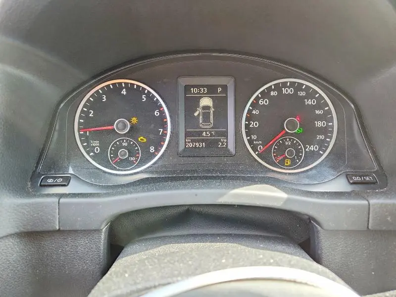 2015 VOLKSWAGEN TIGUAN S  