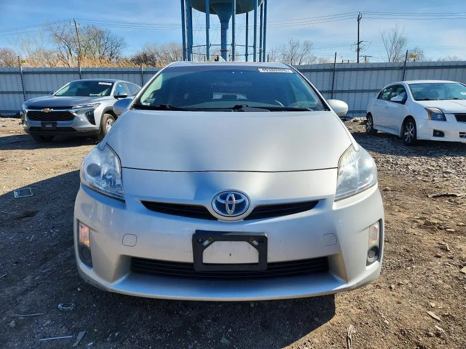2011 TOYOTA PRIUS THREE  