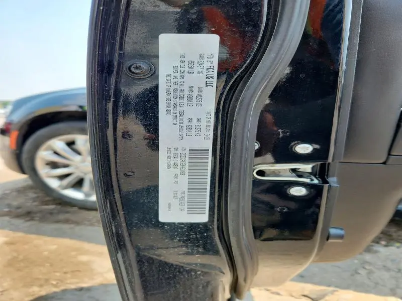 2019 CHRYSLER 300 LIMITED  