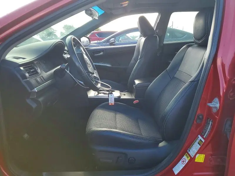 2012 TOYOTA CAMRY SE  