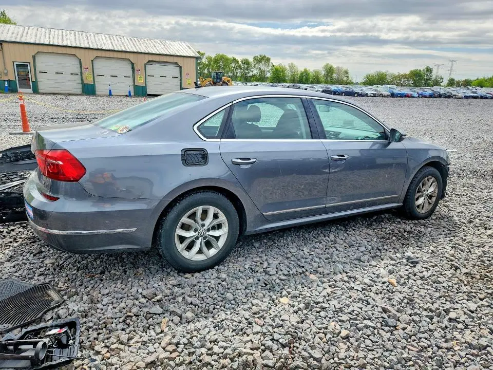 2016 VOLKSWAGEN PASSAT S  