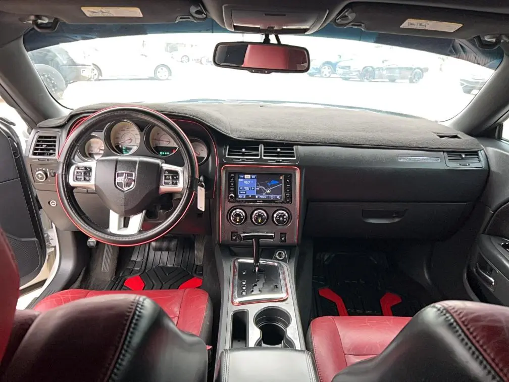 2011 DODGE CHALLENGER R/T  