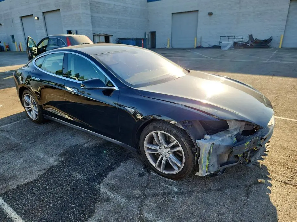 2014 TESLA MODEL S   