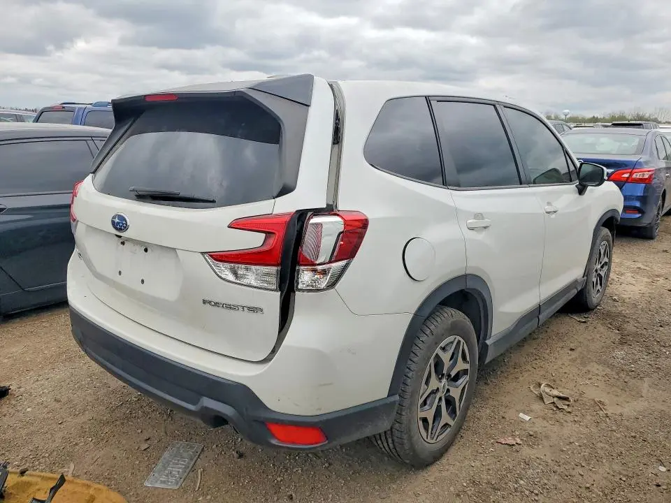 2024 SUBARU FORESTER PREMIUM  
