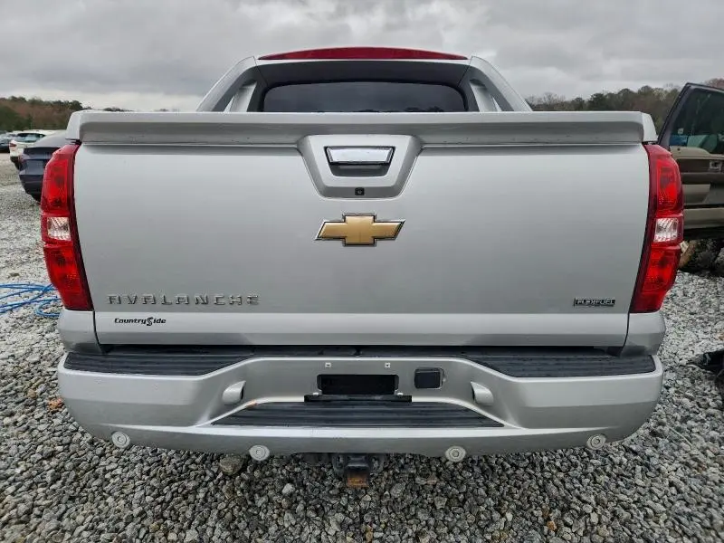 2011 CHEVROLET AVALANCHE LS  