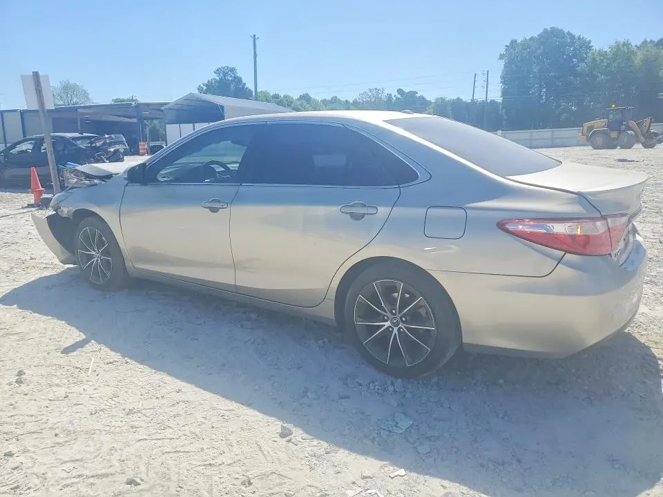 2015 TOYOTA CAMRY XSE V6  
