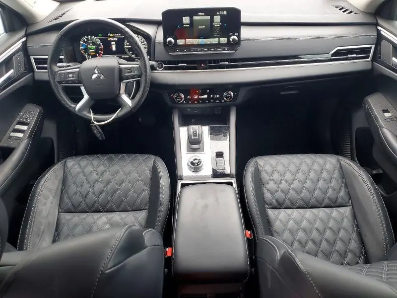 2024 MITSUBISHI OUTLANDER SEL  