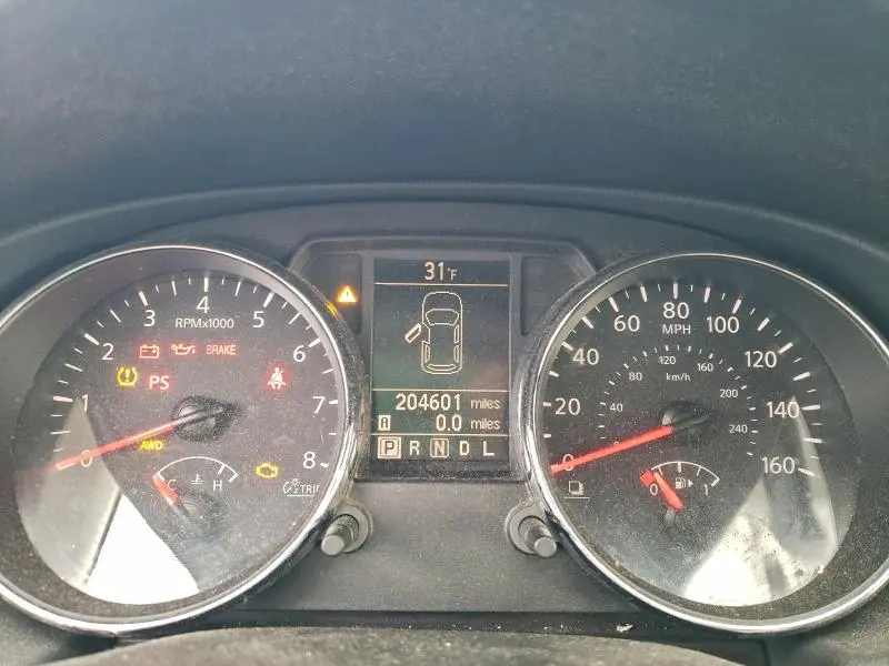 2011 NISSAN ROGUE S  