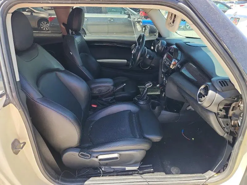 2015 MINI COOPER S  