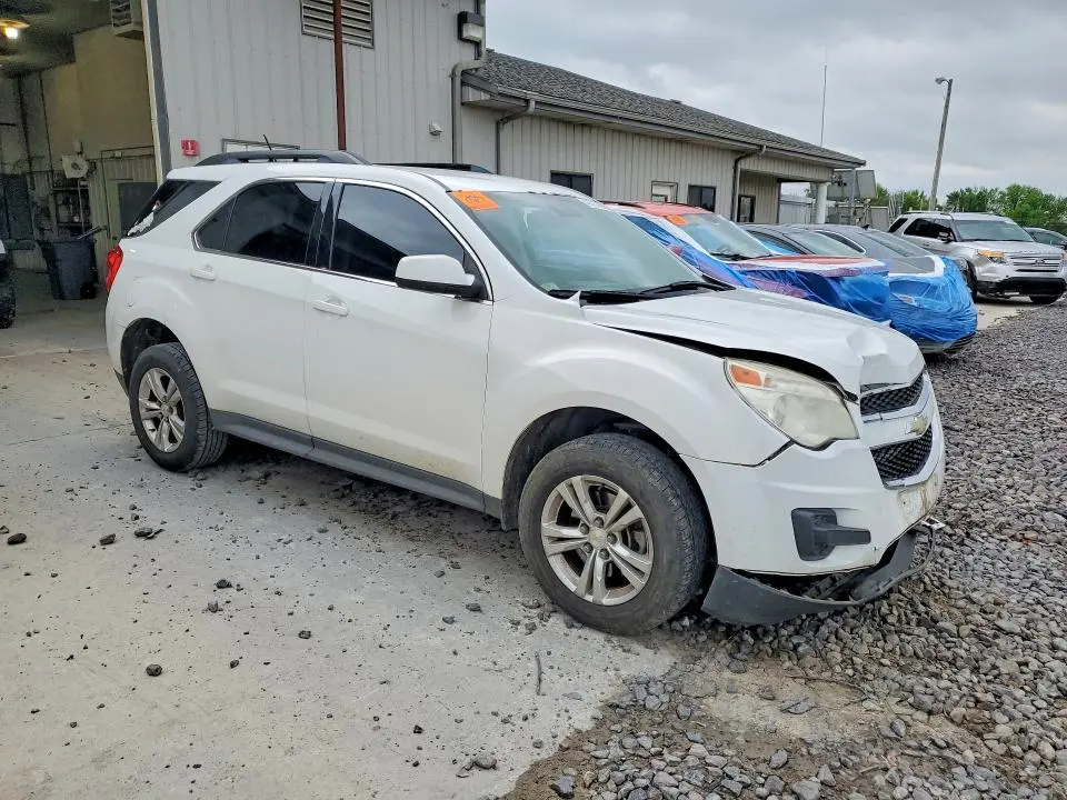 2015 CHEVROLET EQUINOX LT  