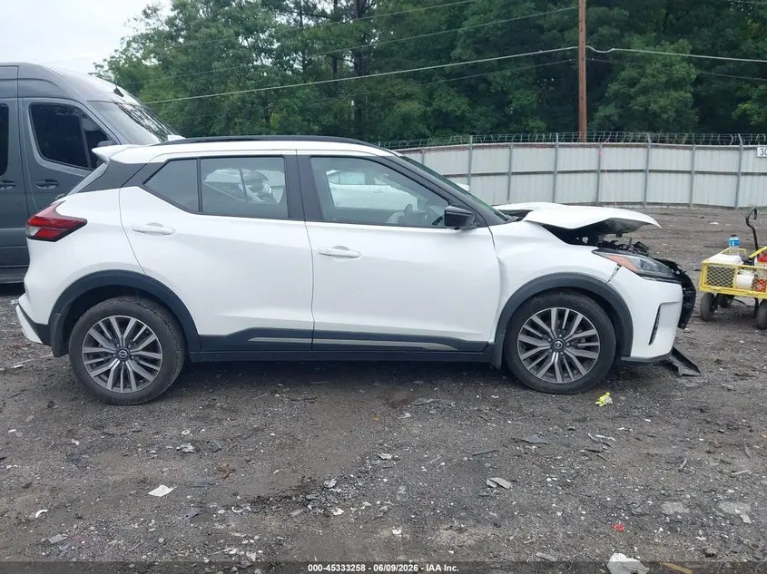 2021 NISSAN KICKS SR XTRONIC CVT