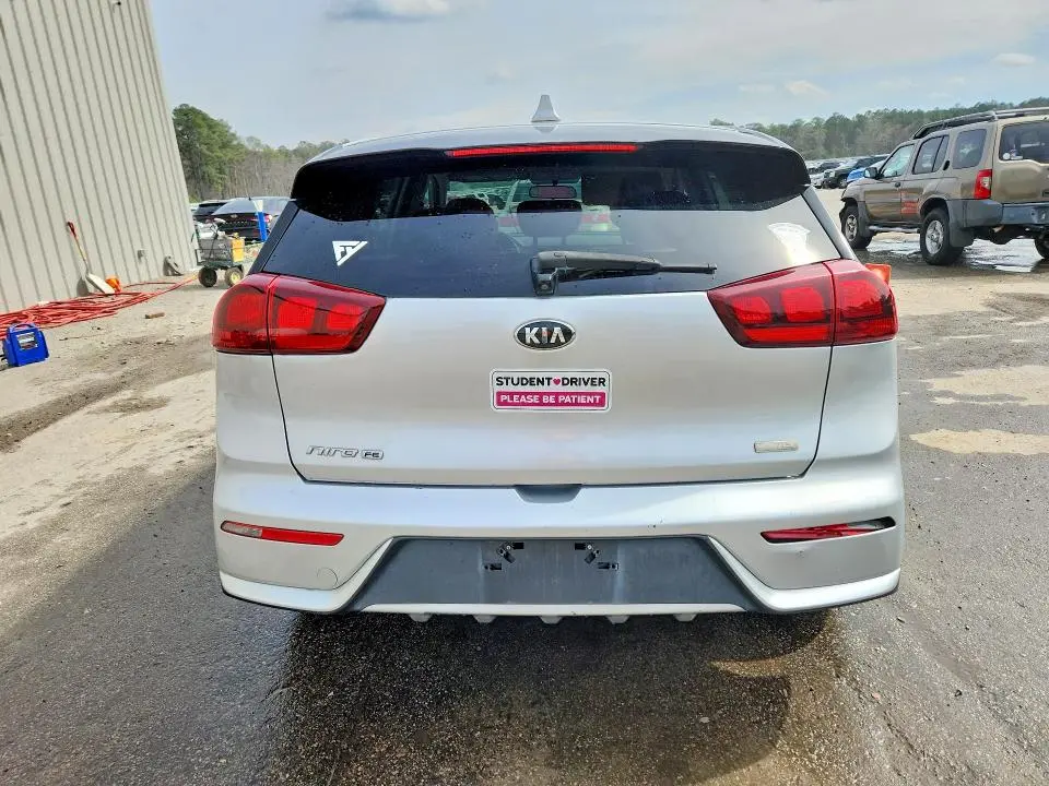 2017 KIA NIRO   