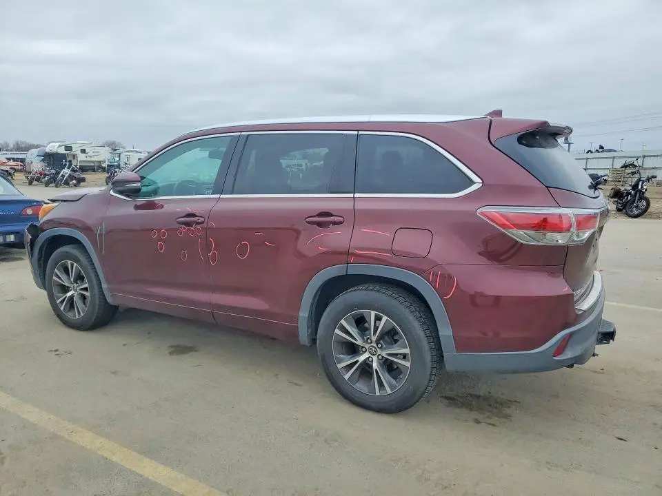 2016 TOYOTA HIGHLANDER XLE  