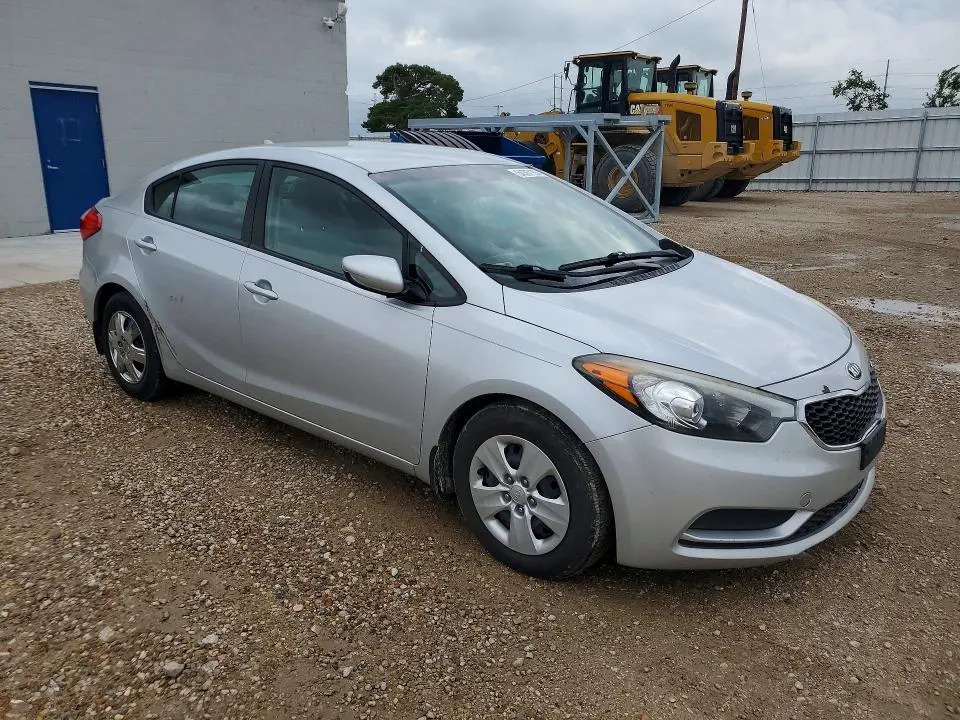 2016 KIA FORTE LX  