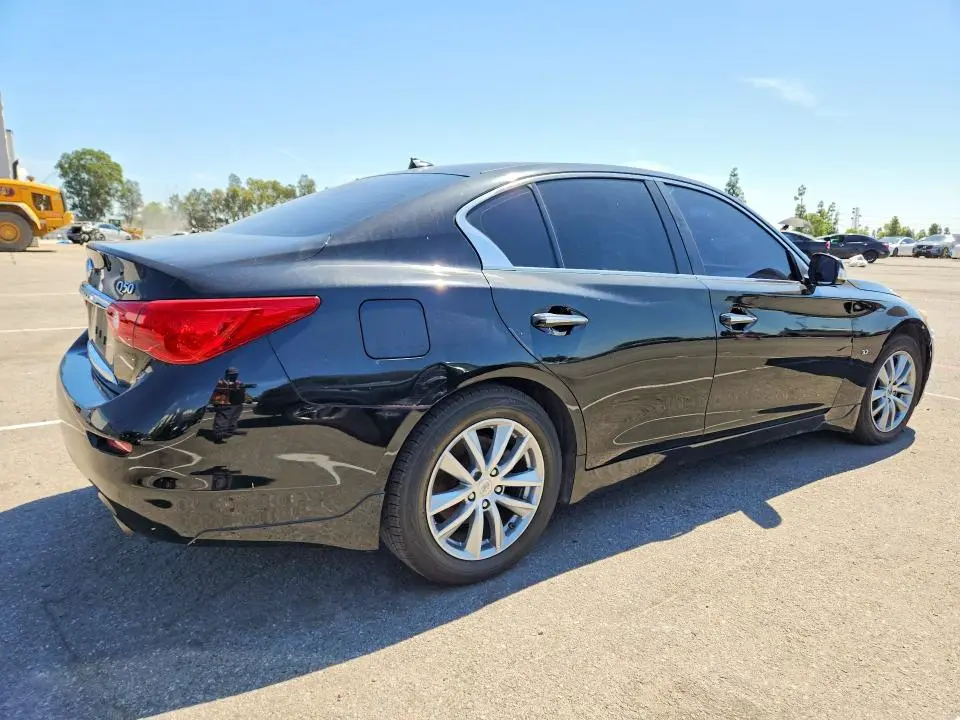 2015 INFINITI Q50 PREMIUM  
