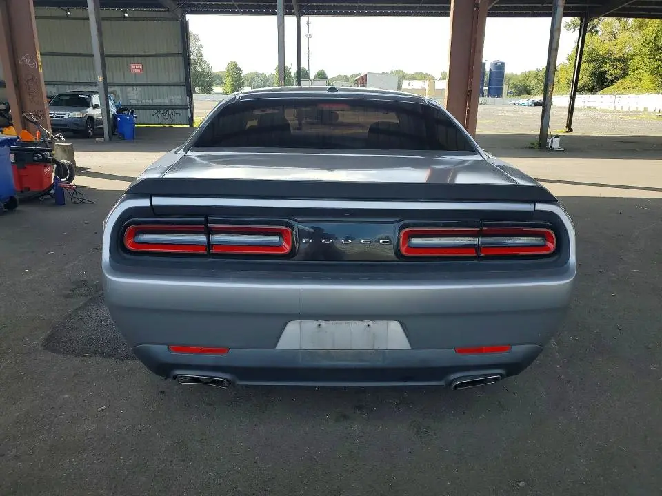2016 DODGE CHALLENGER SXT  
