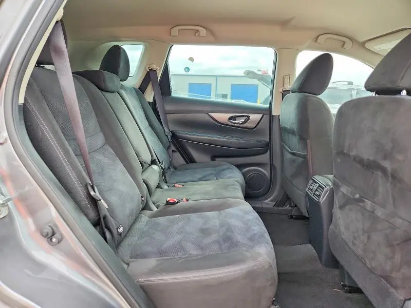 2015 NISSAN ROGUE S  