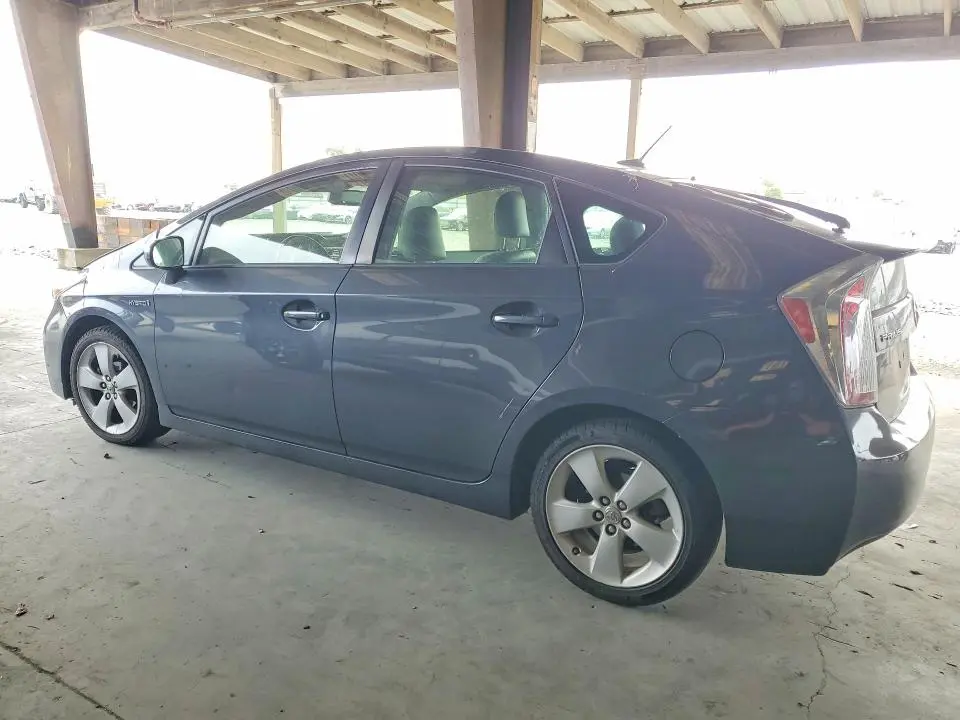 2014 TOYOTA PRIUS FIVE  