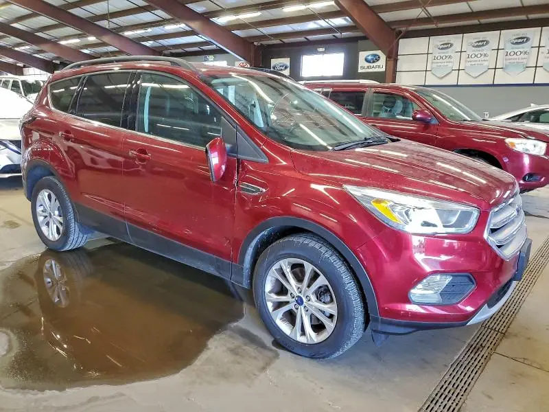 2017 FORD ESCAPE SE  