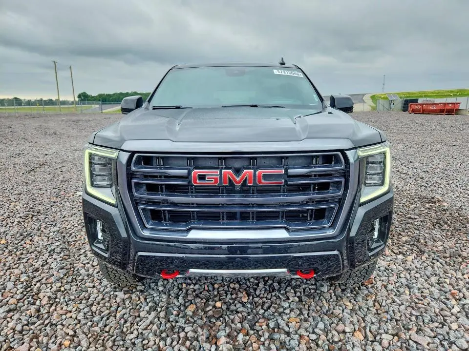 2023 GMC YUKON XL K1500 AT4  
