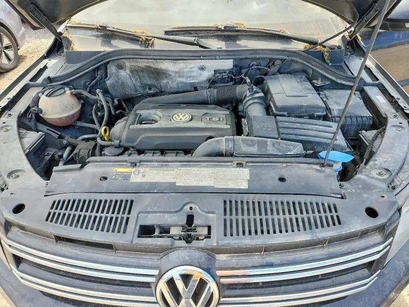 2015 VOLKSWAGEN TIGUAN S  