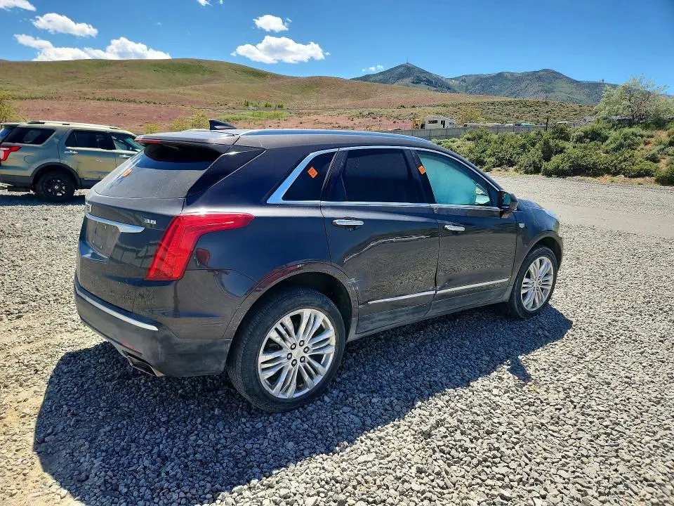 2018 CADILLAC XT5 PREMIUM LUXURY  