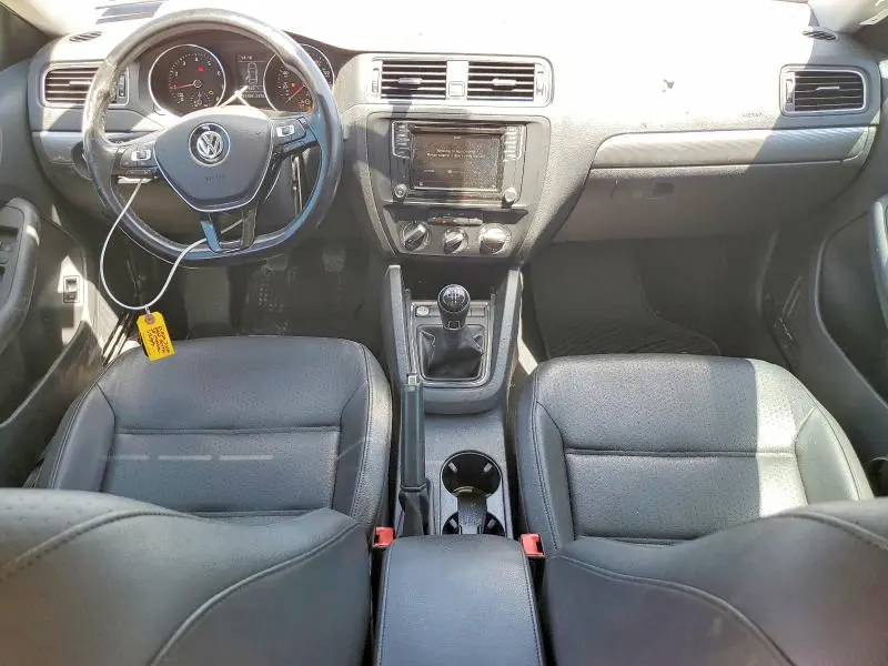 2017 VOLKSWAGEN JETTA SE  