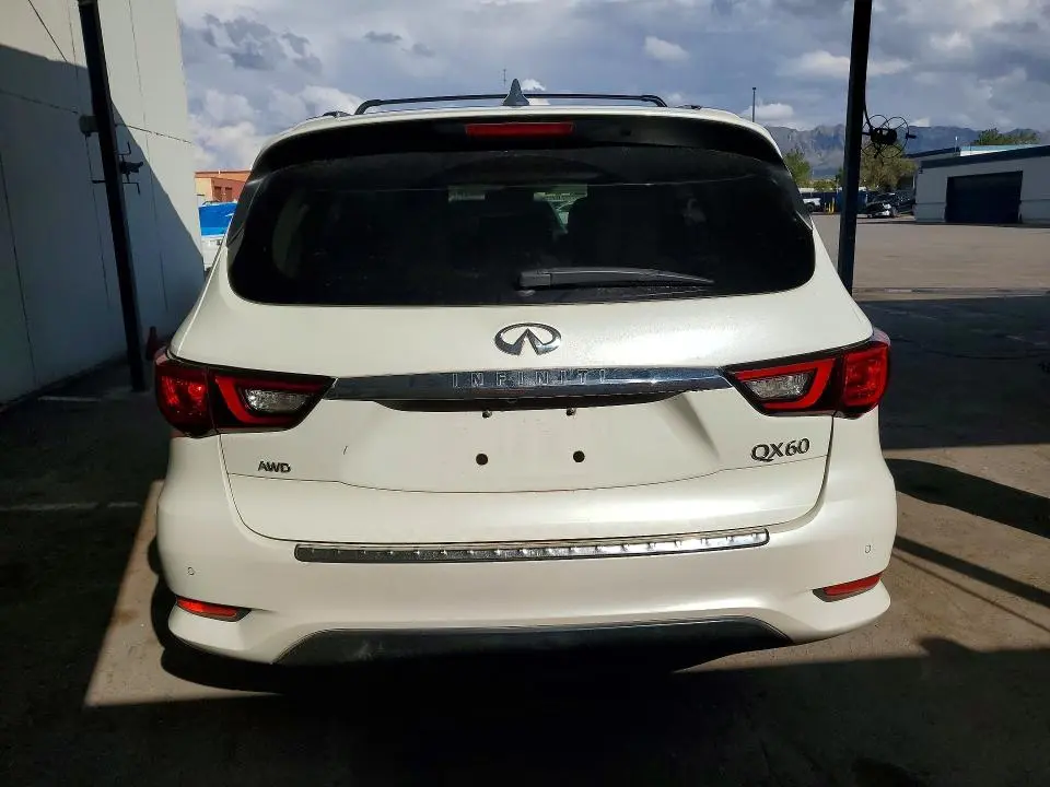 2019 INFINITI QX60 LUXE  