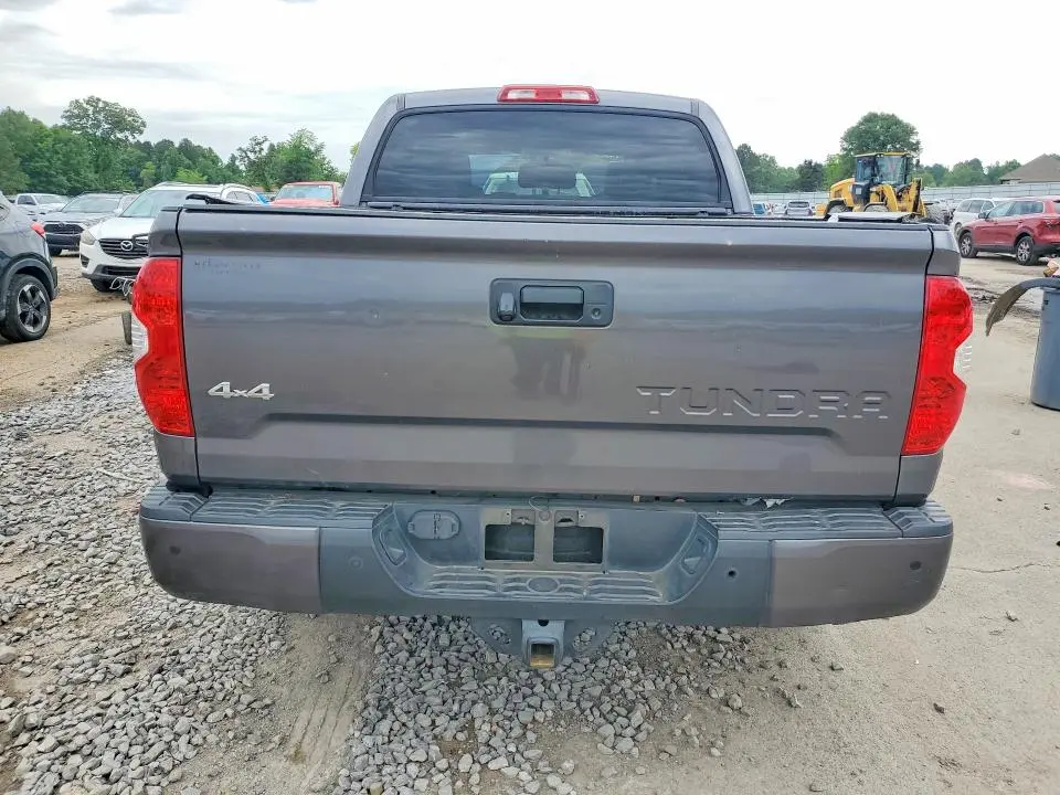 2017 TOYOTA TUNDRA CREWMAX LIMITED  