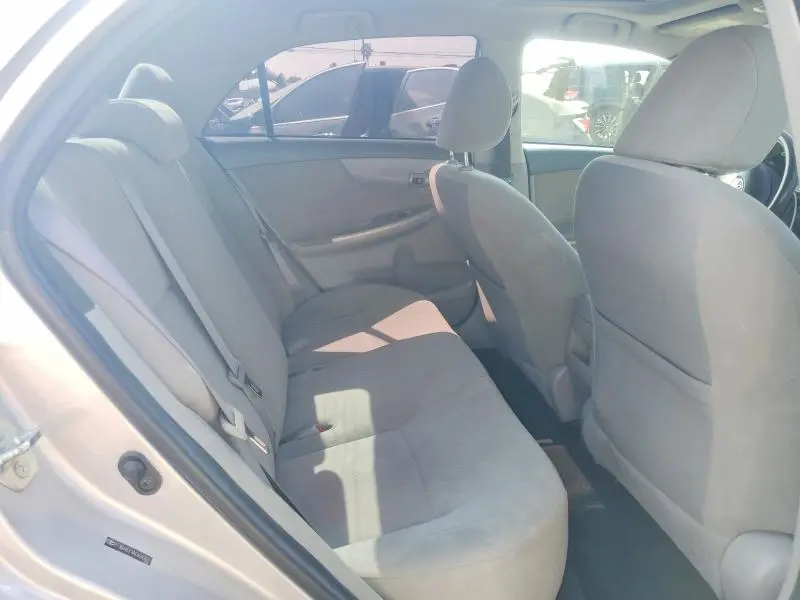 2010 TOYOTA COROLLA LE  