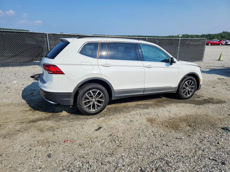 2020 VOLKSWAGEN TIGUAN SE  