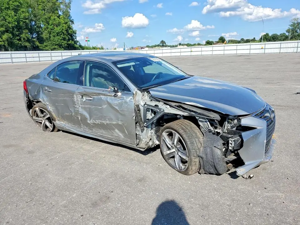 2017 LEXUS IS 200T  
