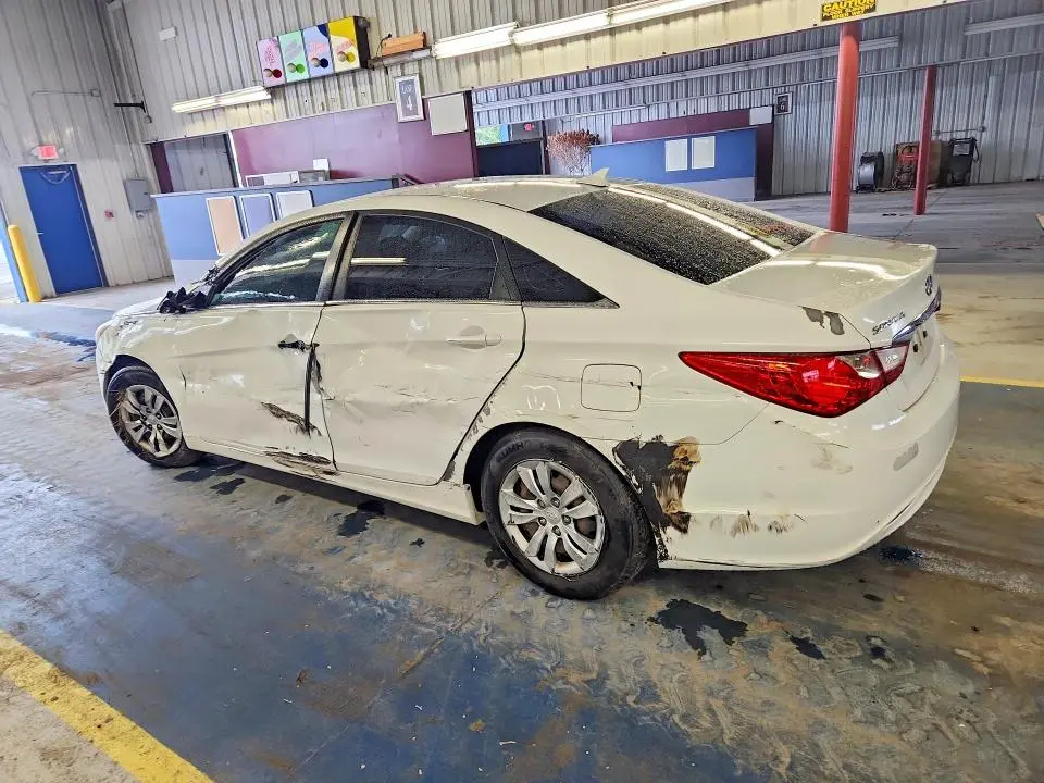 2011 HYUNDAI SONATA GLS  