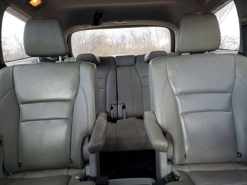 2016 HONDA PILOT ELITE  
