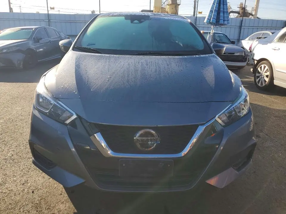 2020 NISSAN VERSA SV  