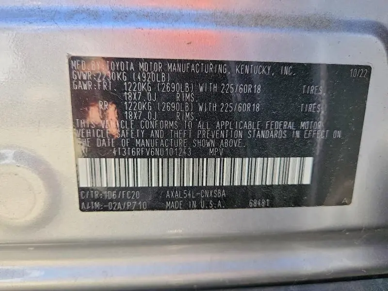 2022 TOYOTA RAV4 SE  
