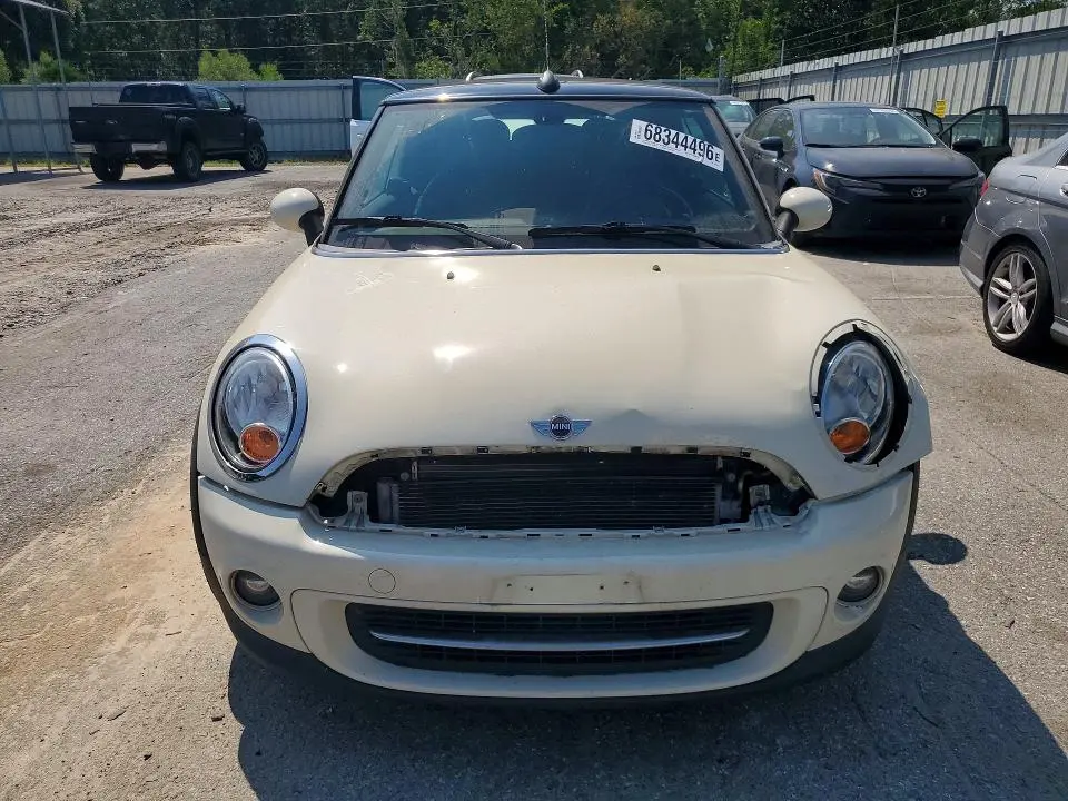 2015 MINI COOPER   