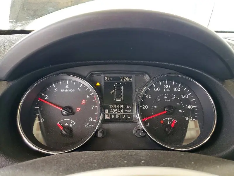2011 NISSAN ROGUE S  